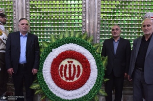 تجدید میثاق مدیران و کارکنان شرکت دخانیات با آرمان های امام راحل (ره)