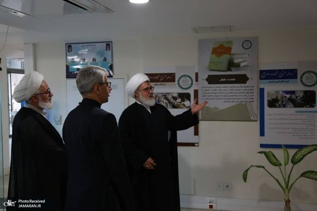 سفر سخنگوی وزارت امور خارجه به قم و دیدار با علما 