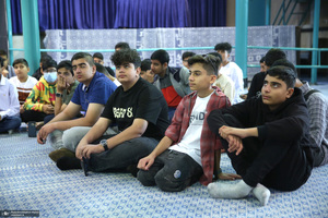 بازدید دانش آموزان از بیت امام خمینی (س) در جماران