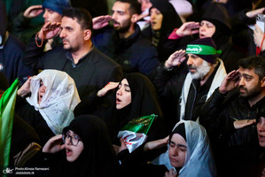 بیست و هفتمین شب اجتماع پرشور مردم در میدان انقلاب اسلامی