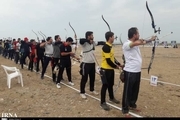 مسابقات تیراندازی با کمان ساحلی کشور در بوشهر آغاز شد