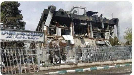 حمله دشمن به یک مرکز تولید و تحقیق داروهای سرطانی/ ظریف: متجاوزان مستأصل شده‌اند