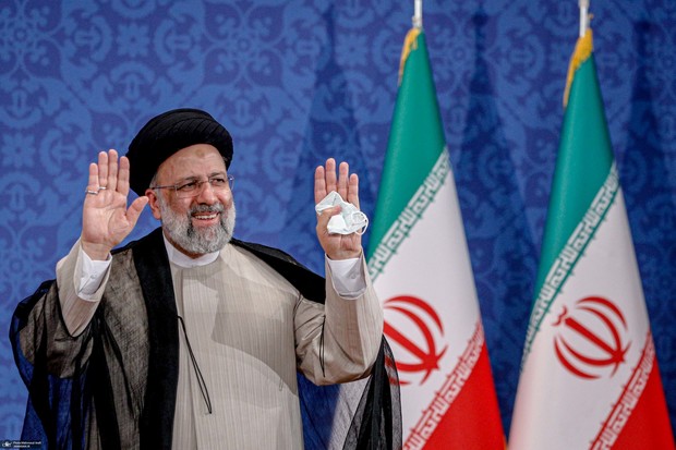 دعوت رسمی رئیسی از رییس امارات برای سفر به تهران