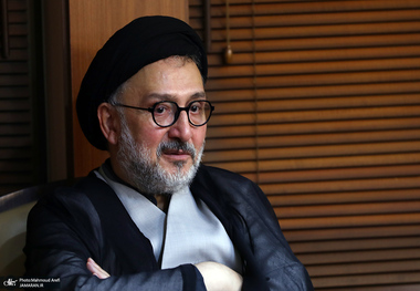 واکنش ابطحی به بازگشت گشت ارشاد: آیا پشت پرده کسانی نیستند که علاقه مند باشند حواس ها را از جنایت های اسراییل و عمل مهم و موفق و تمیز سپاه در پهپاد باران کردن اسراییل پرت کنند؟