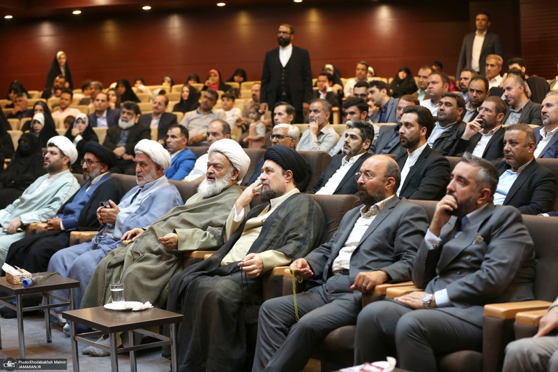 جشن میلاد امام رضا (ع) در حرم امام خمینی (س)