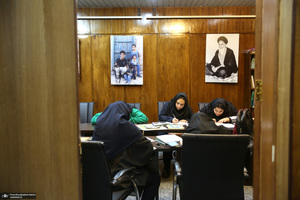 ورکشاپ هنر ی دانش آموزان هنرستان یادگار امام در حسینیه جماران