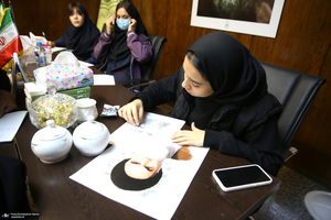 ورکشاپ هنر ی دانش آموزان هنرستان یادگار امام در حسینیه جماران