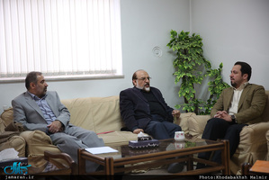 دیدار جمعی از اعضای شورای مرکزی حزب مؤتلفه با سید حسن خمینی 