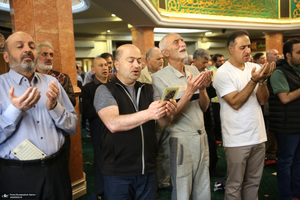 اقامه نماز عید سعید فطر در حسینیه شماره 2 جماران