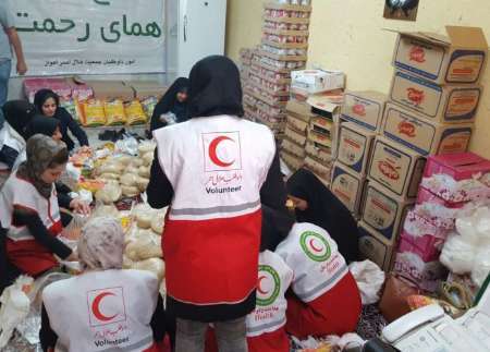 یک هزار بسته غذایی درقالب طرح ملی همای رحمت در مناطق محروم اهواز توزیع شد