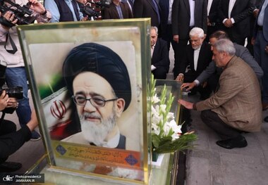 ادای احترام عارف به شهید آیت‌الله سید محمدعلی آل هاشم و شهدای ۸ سال دفاع مقدس + عکس