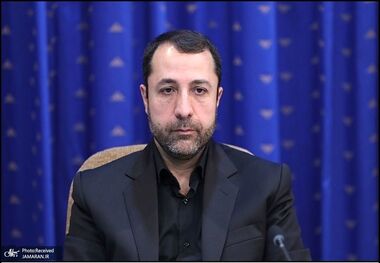 صالح آبادی، رییس بانک مرکزی: دولت انگیزه‌ای برای افزایش قیمت دلار ندارد