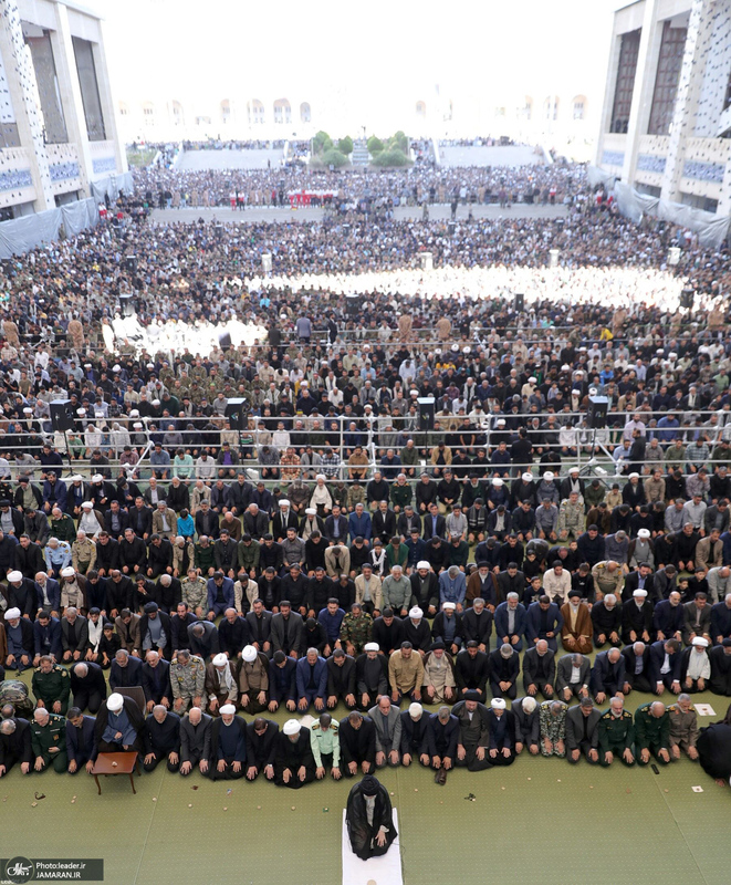اقامه نماز جمعه تهران به امامت رهبر معظم انقلاب