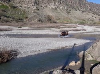 ارتباط جاده ای 10روستای بخش چلوی اندیکا همچنان قطع است