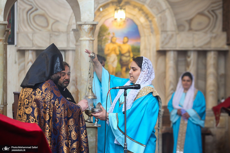 مراسم بزرگداشت امام خمینی (س) در کلیسای «سرکیس مقدس»