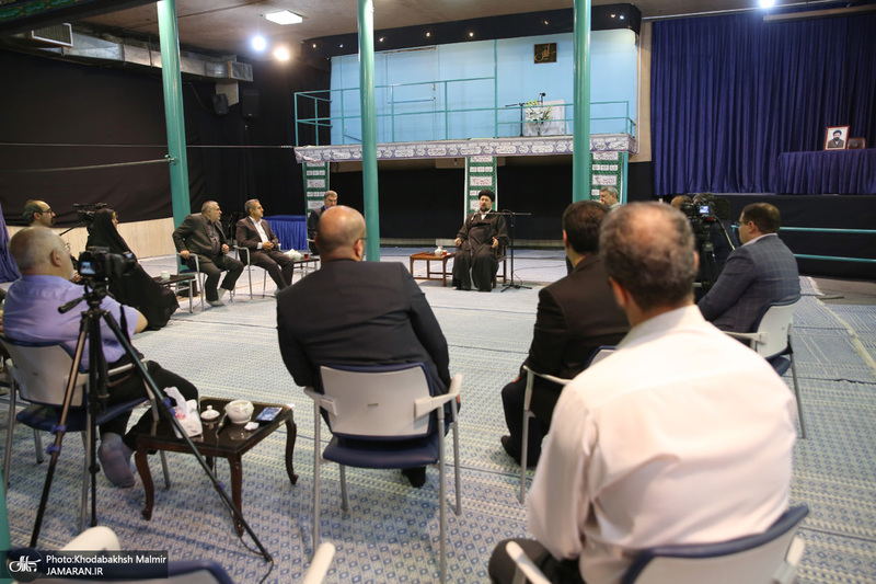 دیدار اعضای شورای مرکزی حزب اعتماد ملی با سید حسن خمینی