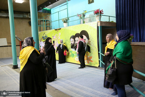 بازدید گردشگران خارجی از بیت امام خمینی(س) در جماران