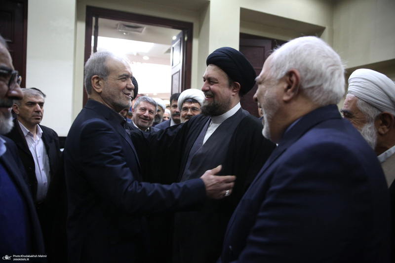 حاشیه تجدیدمیثاق رئیس جمهور و اعضای دولت با آرمان‌های بنیانگذار جمهوری اسلامی ایران