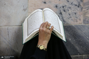 مراسم دعا و احیای شب بیست و یکم ماه رمضان در حرم امام رضا(ع)