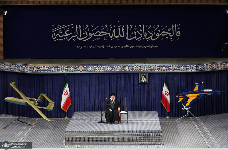 دیدار جمعی از فرماندهان نیروی هوایی و پدافند هوایی ارتش با رهبر معظم انقلاب