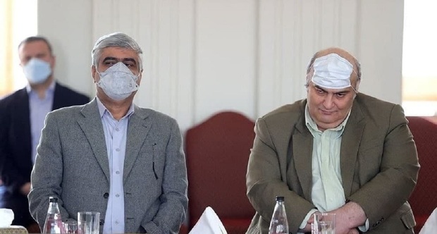 ماسک زدن عجیب نماینده مجلس در دیدار با وزیر خارجه + عکس