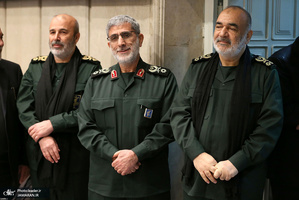 مراسم بزرگداشت شهید حاج قاسم سلیمانی و همرزمانش در حسینیه امام خمینی (ره)