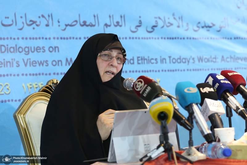 نشست «گفتمان توحیدی اخلاقی‌ امام‌ خمینی(س) در دنیای معاصر؛ دستاوردها و آینده فرارو»