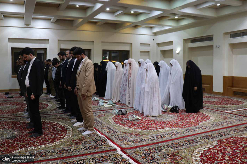 جشن ازدواج 114 زوج شهرستان خمین در بیت تاریخی حضرت امام (س)