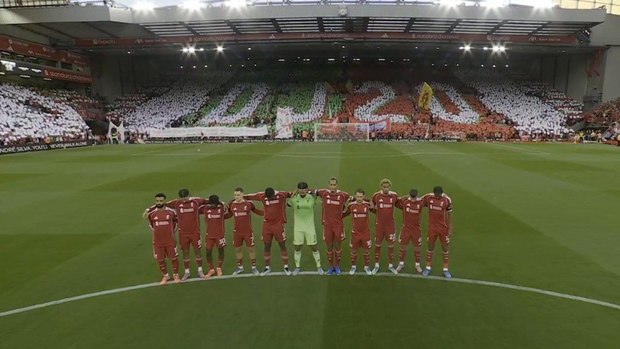 عکس و ویدیو| ادای احترام به ژوتا در اولین بازی فصل لیورپول 