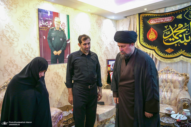حضور آیت الله سید حسن خمینی در منزل سردار سپهبد شهید علی شادمانی