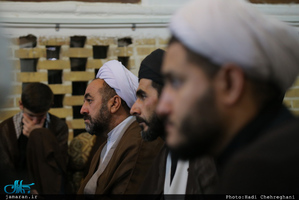 دیدار جمعی از ائمه جماعات استان قم با سید علی خمینی