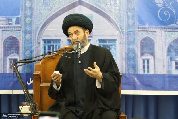 واکنش تند امام جمعه اردبیل به صلح طلب خواندن ترامپ از سوی دولت آذربایجان