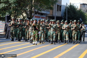 رژه نیروهای مسلح در خرم‌آباد
