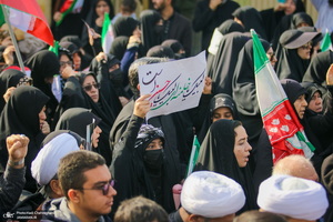 مراسم تشییع و خاکسپاری شهیدان لاریجانی در حرم مطهر حضرت معصومه (س)