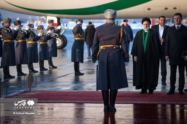 تصاویری از استقبال از رئیسی در فرودگاه مسکو