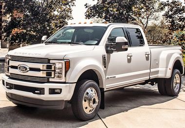 فورد F-450 چه تغییری می کند؟