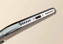 آیفون‌های بعدی کاملا بی‌سیم خواهند بود!
