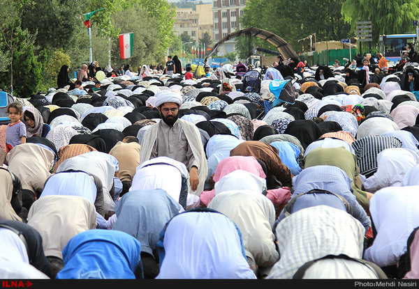 تشریح برنامه‌های بزرگداشت 40 سالگی اقامه نماز جمعه در شیراز