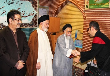 تقدیر از فعالان نماز عرصه فرهنگ و هنر گیلان