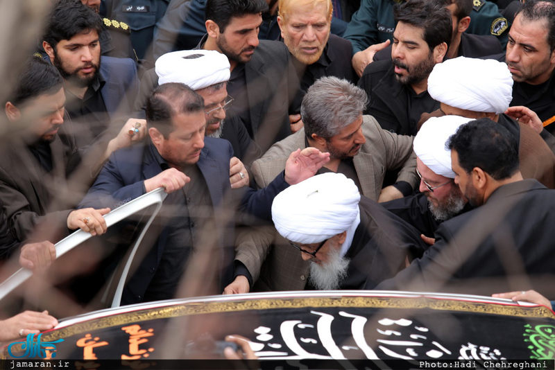 عزاداری و پیاده روی آیت الله وحید خراسانی همزمان با سالروز شهادت حضرت زهرا(س) 