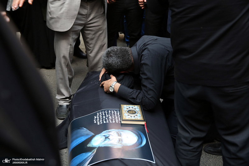 مراسم تشییع پیکر حجت الاسلام و المسلمین سید محمود دعایی از موسسه اطلاعات