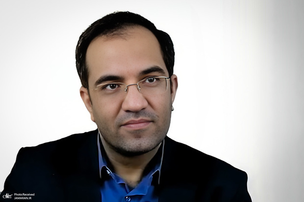 رسول رئیس جعفری: به مجرد اینکه مشروطه در ایران پا می‌گیرد دولت‌های خارجی با هم قرارداد می‌بندند و ایران را تقسیم می‌کنند بین خودشان/ رضا خان فکر می‌کند با نیروی خارجی که به او کارت سفید داده هرکاری می‌خواهد می‌تواند بکند