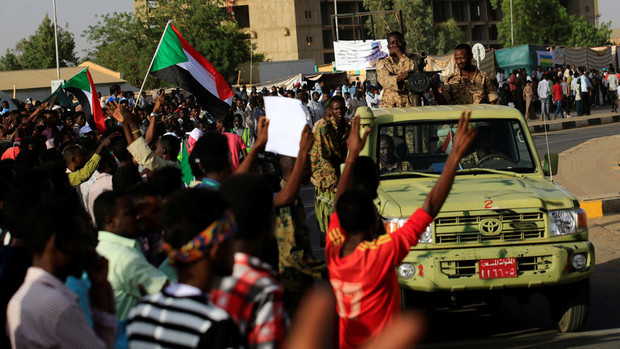 تعداد کشته‌شدگان در حمله ارتش سودان به معترضان به 60 نفر رسید