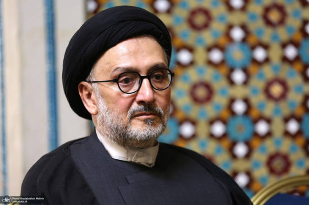 ابطحی: برای مردم داخل ایران خیلی اوضاع زندگی، آرامش، آزادی با «جلیلی» و یا «پزشکیان» فرق می کند