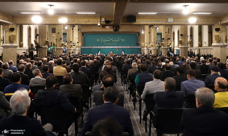 دیدار تولیدکنندگان و فعالان اقتصادی با رهبر معظم انقلاب