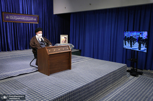 ارتباط تصویری فرمانده کل قوا با مراسم مشترک دانش‌آموختگی دانشجویان دانشگاه‌های افسری نیروهای مسلح