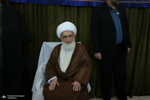 عمامه گذاری طلاب توسط مراجع عظام تقلید در روز میلاد امام علی (ع)‎