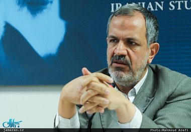 احمد مسجدجامعی: ایران از آن همه ایرانیان است؛ فوتبال بخشی از زندگی معمولی و سرمایه ملی ماست/ نهادهای رسمی در پی به دست گرفتن اقتصاد بخـش غیردولتی‌اند/ این وضعیت حتی معنای واژه ملی را تغییر داده اسـت