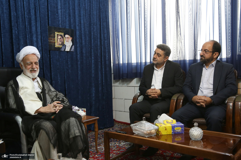 دیدار معاون فرهنگی موسسه با آیت الله دری نجف آبادی