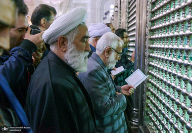 تجدید میثاق رئیس و اعضای هیات امنا کمیته امداد امام خمینی(س) با آرمان بنیانگذار جمهوری اسلامی ایران